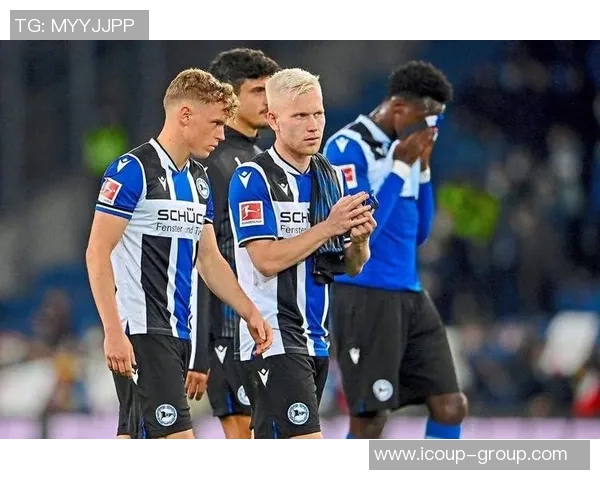 比勒费尔德德乙保级形势乐观，横扫桑德豪森大胜！