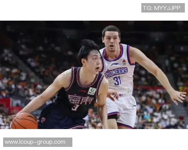 大卫-詹姆斯再次领衔山东男篮征战CBA新赛季