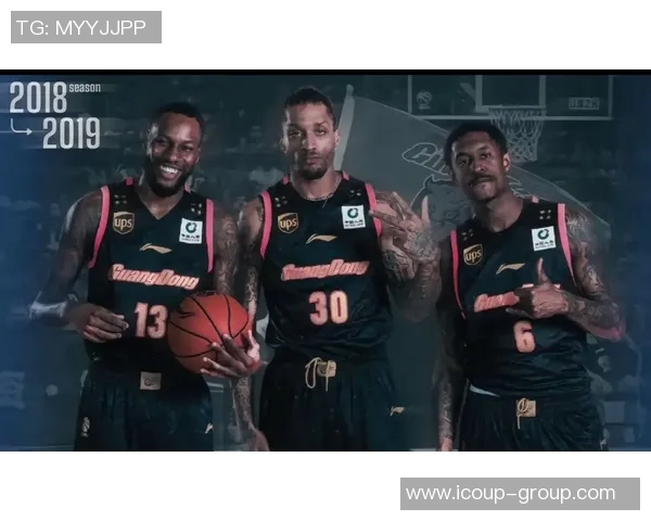 广东华南虎队员表现抢眼,赢得球迷喝彩 广东华南虎队员表现抢眼,赢得球迷喝彩