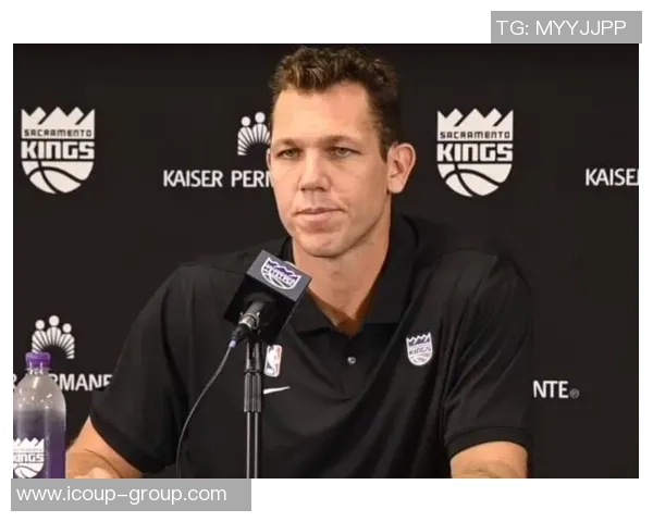 国王主帅沃顿因不满裁判判罚被罚款1万美元，篮球场上的激情与代价