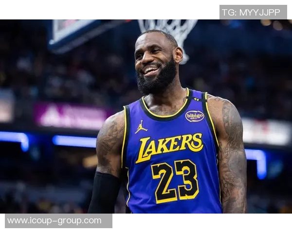 湖人签下新秀后卫，布朗：终于可以与詹姆斯共事了