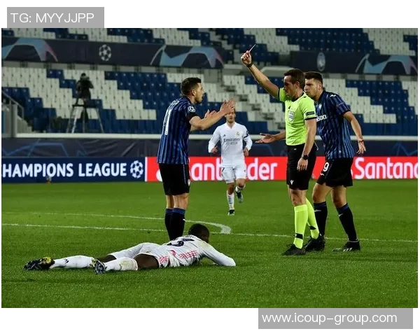 皇马主帅扎甫震怒，指责裁判偏袒对手