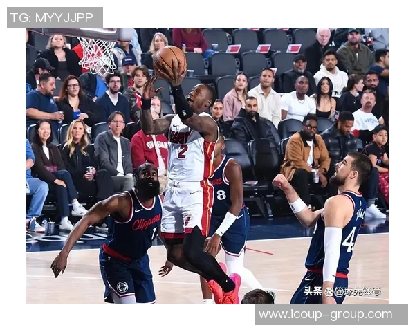 火箭与快船季前赛对决:西区冠军的前哨战 火箭与快船季前赛对决:西区冠军的前哨战