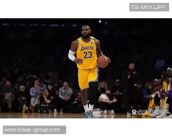 詹姆斯再度为湖人获胜，全队最高32分立下赛季新高